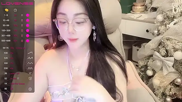 Monica-666888- webcam
