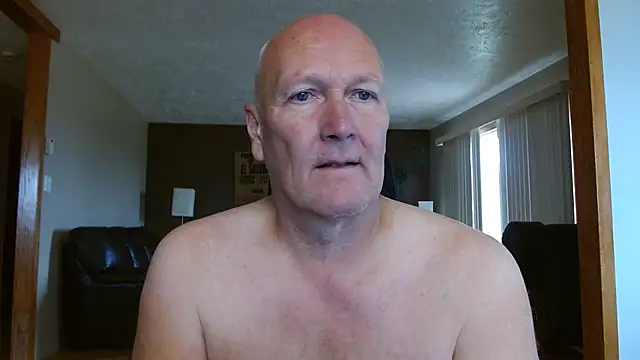 basicant (Ask my age) - dildo ride with a cumshot