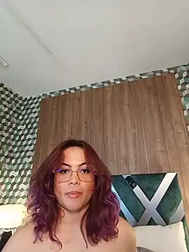 Aurora_Luxx webcam