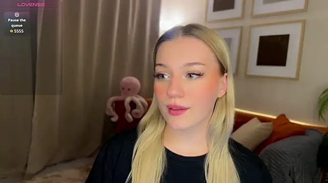 AliceSpice webcam