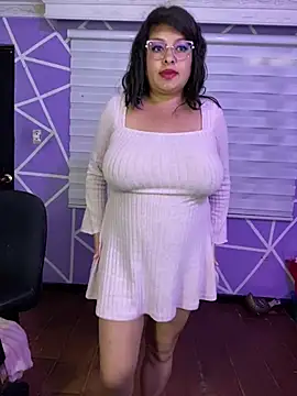 MiiaaJoness