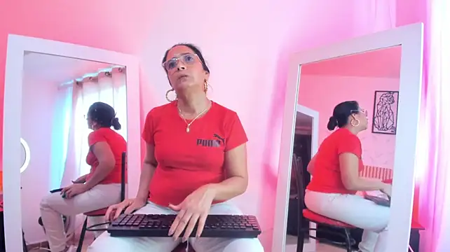 AnnaArela webcam