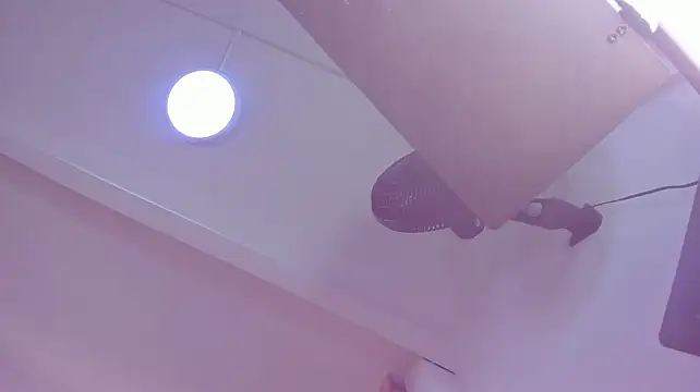 VICTORIAGRAYS webcam