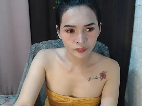 sweetsasha68 live cam on StripChat