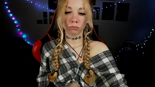 Nica_Kawaii webcam