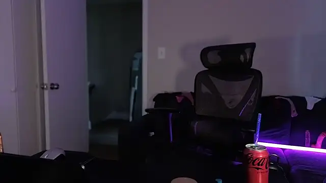 ZoomOnMe_X