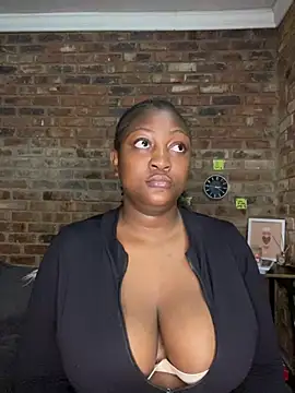Sashajamieee26 webcam
