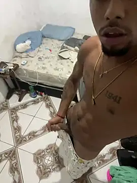 Novinho_de_18 webcam