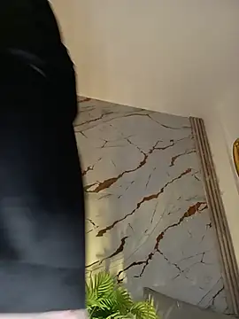 Iam_Issaa_ webcam
