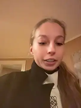 Mrs_Mr_007 webcam