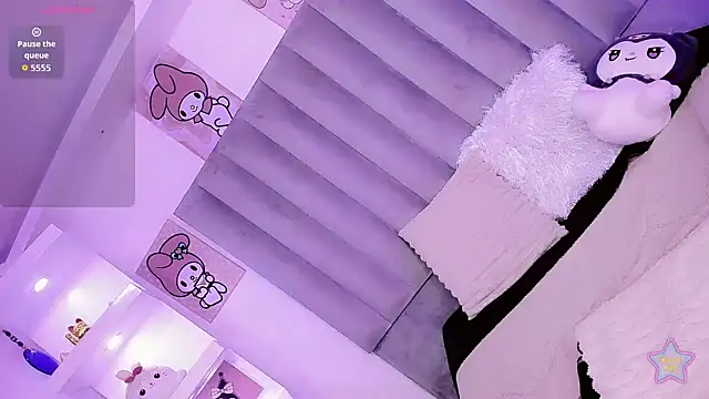 ClaudiaSophia live cam on StripChat