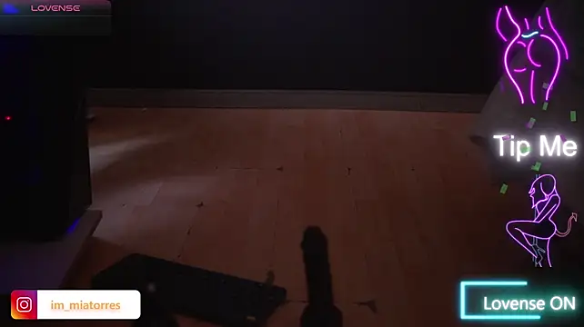 MiaTorres4 webcam