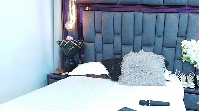 Karina_Mendoza webcam