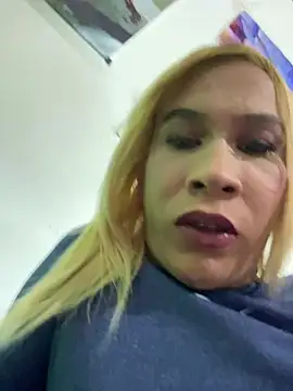 Astrid_Porno webcam
