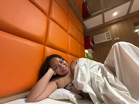 asian_milfpinay webcam