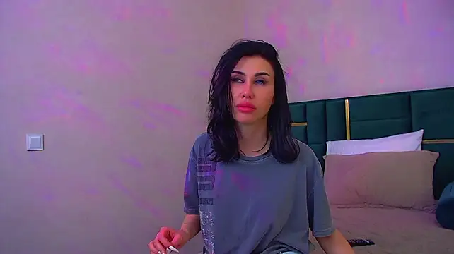 KaylaMous webcam