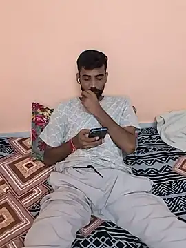 bisexual_yhh webcam