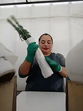 Melany-34 webcam