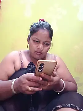 SAHIBAHOTBHABHI webcam