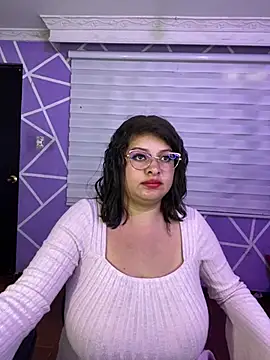MiiaaJoness