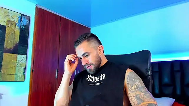tony_goldstein (M young) - 🔥 VIP Striptease: Clothes off, maximum
