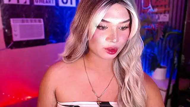 sofia_smith_23 (T young) - ✨✨SERVE ME AND LETS CUM TOGETHER HERE✨✨