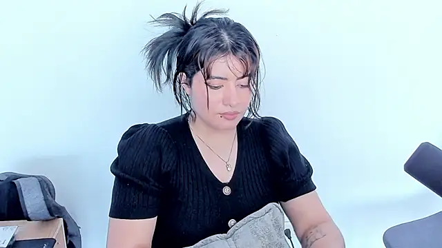 Ariabrownn1_ webcam