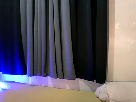 sweetinnocent69xxx webcam