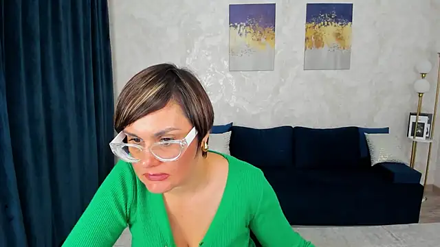 MayaNoire webcam