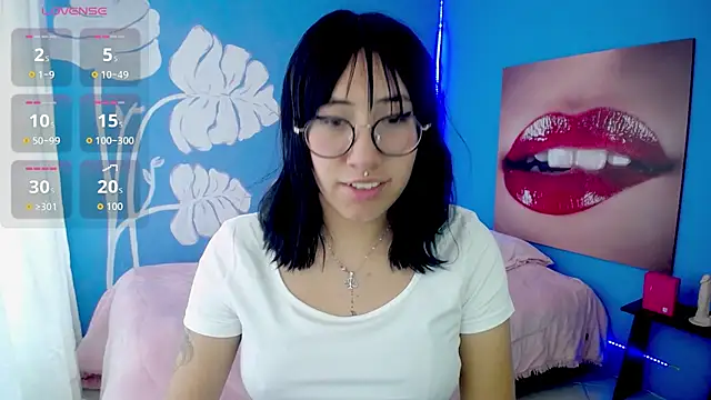 eli_doll webcam