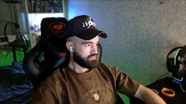 _Serious_Man webcam