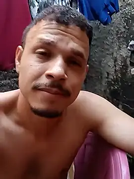 DANILOFERRAZATV webcam