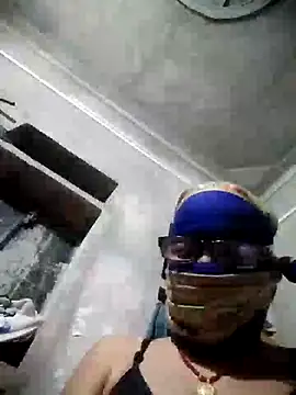 HotLoomaraj29 webcam