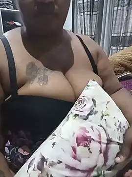 Yolie123 webcam