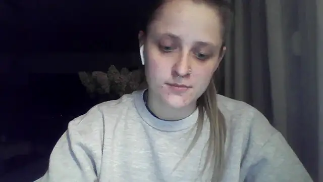 leawetgirl (F young) - BIG KISS ;** <3