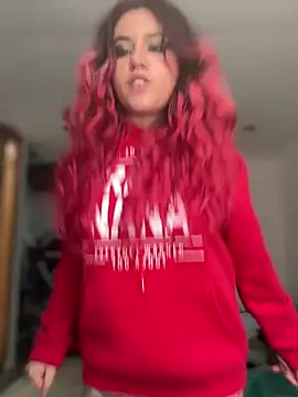 NikkiNix