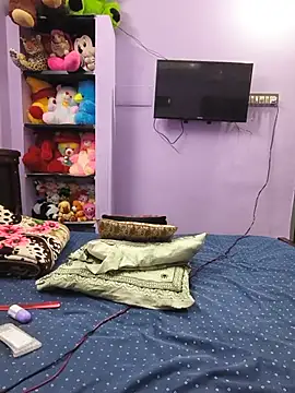 Tamil_Ishu webcam