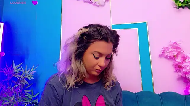AriannaSins webcam
