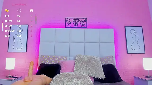 charlotte_kisss webcam