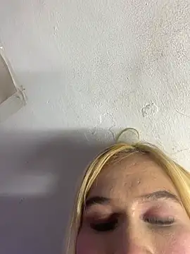 Astrid_Porno Live Webcam on Stripchat