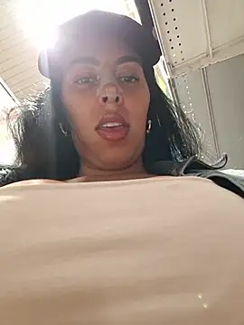 Luianna live sex cam