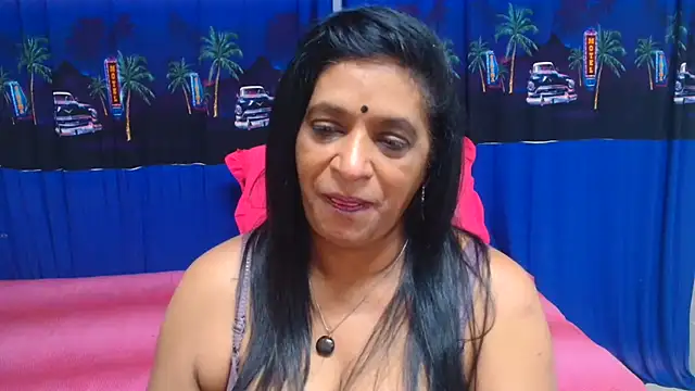 INDIANFUSION live cam on StripChat