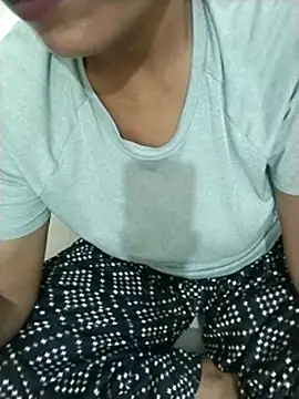Princess_Zoyaa webcam
