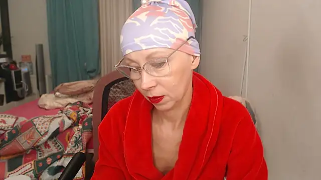 LuxuryNika live cam on StripChat