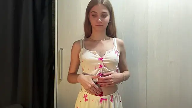 Babysmall_girl live cam on StripChat