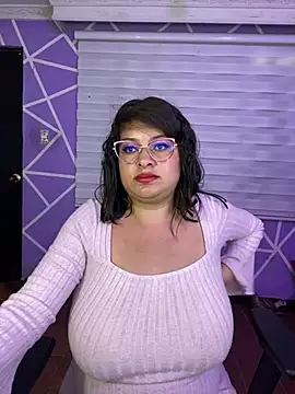 MiiaaJoness