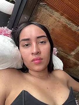 RAKEL37 live cam on StripChat