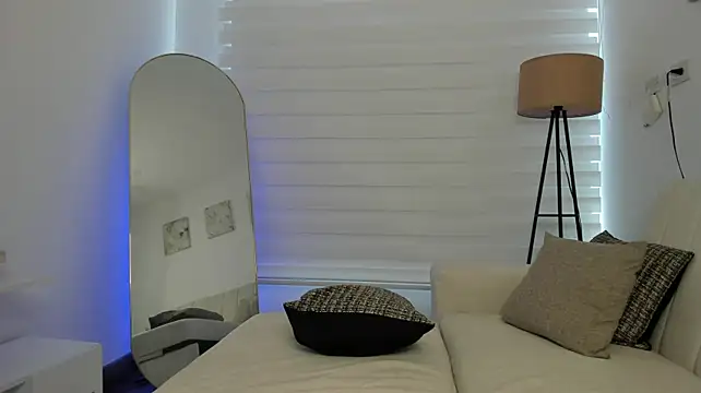 Ori_valentina webcam