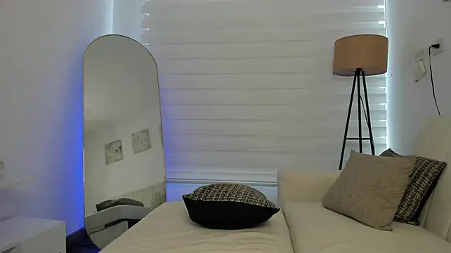 Ori_valentina webcam