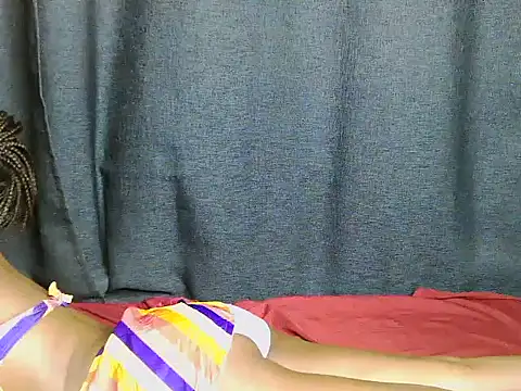 Zari_wet webcam